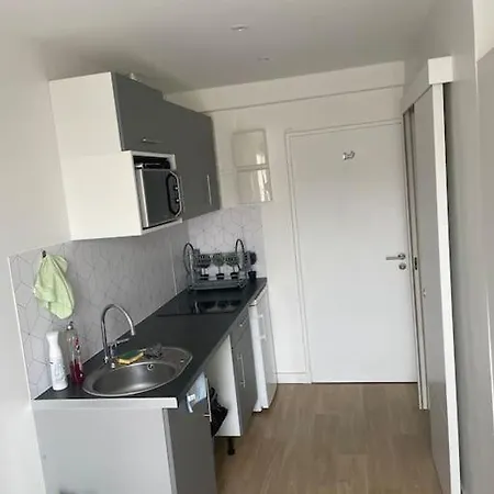 Neuf Tres Bien Amenage Lägenhet *
